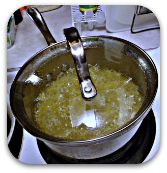 Boiling quinoa